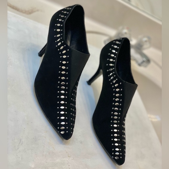 Vaneli Shoes - VANELI ZOEY Black Suede Studded ankles boots size 9M excellent condition perfect